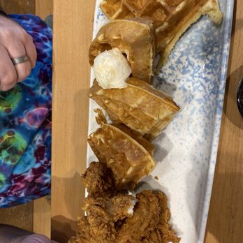 Maple Street Biscuit Company - Murfreesboro - Breakfast & Brunch Near Me - Murfreesboro, Tennessee