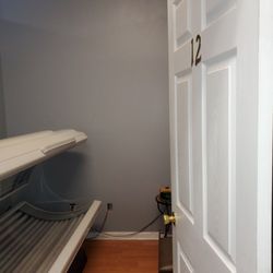 Electric Sun Tanning Salon