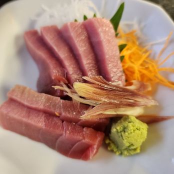 J-Shop - Chutoro Sashimi - International Grocery Near Me - Honolulu, Hawaii