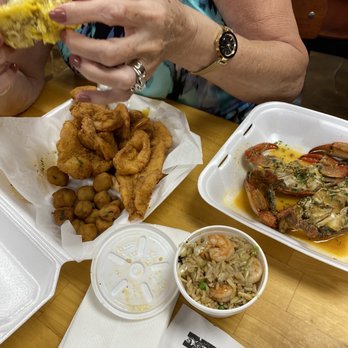 Leola's Crab Shack - Combo w fried catfish and fried shrimp... huge portions! - Seafood Near Me - Tallahassee, Florida