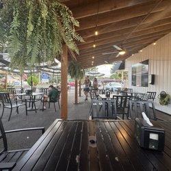 Outlaw's Burger Barn & Creamery
