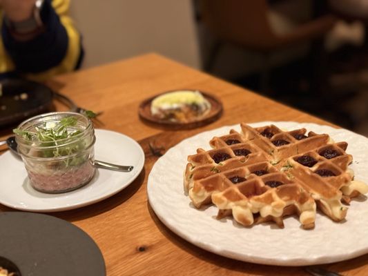 Rooster & Owl by null