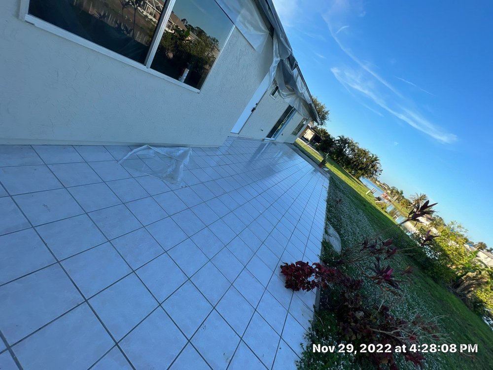 Slide of CM Roofing Pros