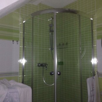 Eva Pension - Shower - Pensions Near Me - Burgstädt, SN