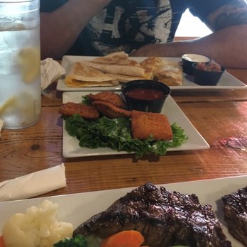 Canz - Apps were good - Sports Bars Near Me - Westbury, New York
