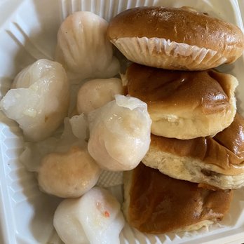 Mongkok Dim Sum - Why mix pork buns with shrimp dumplings? This makes for soggy bread. Poorly packed. - Dim Sum Near Me - San Francisco, California Mongkok Dim Sum - Why mix pork buns with shrimp dumplings? This makes for soggy bread. Poorly packed. - Dim Sum Near Me - San Francisco, California