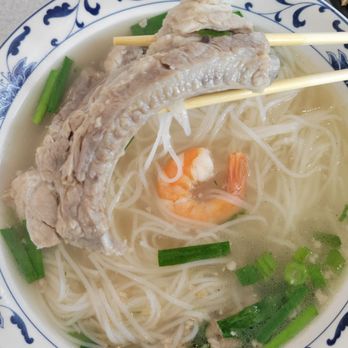 Bep Co Tham - KN Kitchen - Hi Tieu Suon Tom could use more umami in the broth - Vietnamese Near Me - Austin, Texas Bep Co Tham - KN Kitchen - Hi Tieu Suon Tom could use more umami in the broth - Vietnamese Near Me - Austin, Texas