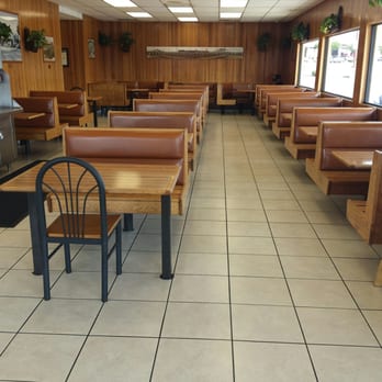 The Hat - Inside seating - American Near Me - Temple City, California