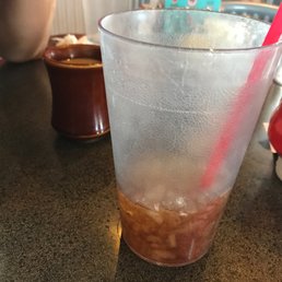 Big soda glasses! Big soda glasses!
