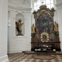 Kollegienkirche