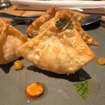 Kapa Hale - Samosa filled w sweet potatoes and lovely raisin drizzle . - Hawaiian Near Me - Honolulu, Hawaii Kapa Hale - Samosa filled w sweet potatoes and lovely raisin drizzle . - Hawaiian Near Me - Honolulu, Hawaii