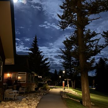 Fairmont Jasper Park Lodge - Hotels Near Me - Jasper, Alberta