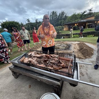 Smith's Family Garden Luau - Imu piglet, LOL - Music Venues Near Me - Kapaa, Hawaii