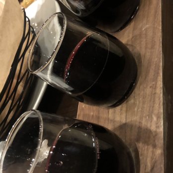 City Cellar - Wine flight - Wine Bars Near Me - Westbury, New York City Cellar - Wine flight - Wine Bars Near Me - Westbury, New York