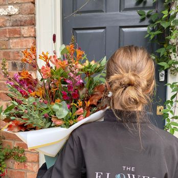 The Flower Lounge - Seasonal bouquets for birthdays, anniversaries and more! - Florists Near Me - Manchester, XGM The Flower Lounge - Seasonal bouquets for birthdays, anniversaries and more! - Florists Near Me - Manchester, XGM