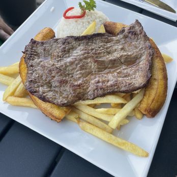 Inka Fé - Bistec a lo pobre - Desserts Near Me - Great Neck, New York Inka Fé - Bistec a lo pobre - Desserts Near Me - Great Neck, New York
