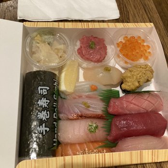 Sushi Wasabi - Deluxe omakase w/ Blue crab hand roll - Japanese Near Me - Tustin, California