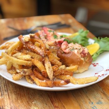 Vesta Rooftop Kitchen - Breakfast Brunch - 8 P T Barnum Square Bethel Ct - Restaurant Reviews - Phone Number