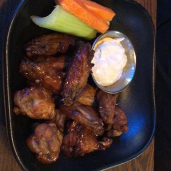 Big Rig Kitchen & Brewery - 1 pound of wings - honey garlic - Brewpubs Near Me - Richmond Hill, Ontario