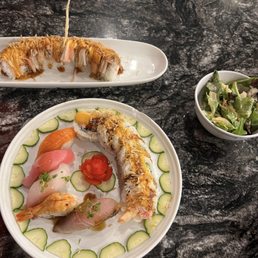Sashimi Deluxe Crab Roll Garden Salad