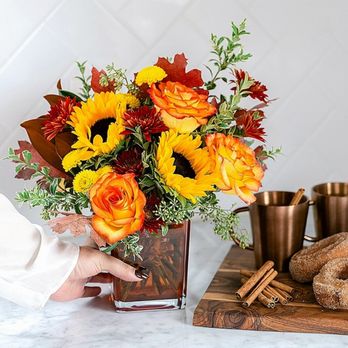 Rustic Flowers - Florists Near Me - Valrico, Florida Rustic Flowers - Florists Near Me - Valrico, Florida
