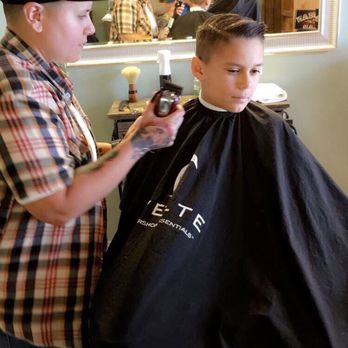Svelte Barbershop & Essentials - Barbers Near Me - Manhattan Beach, California