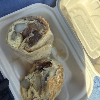 Island Fresh Café - Breakfast burrito with wailua pork - Breakfast & Brunch Near Me - Paia, Hawaii Island Fresh Café - Breakfast burrito with wailua pork - Breakfast & Brunch Near Me - Paia, Hawaii