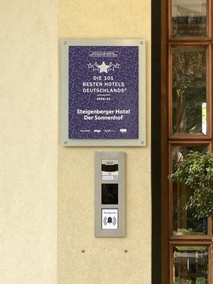 Steigenberger Hotel Der Sonnenhof by null