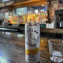 Paddywagon Irish Pub - Dr Phillips Orlando - White Claw