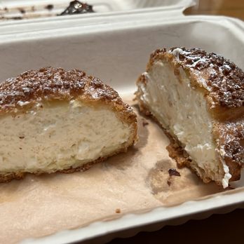 AlimamaTea - yuzu cream puff - Desserts Near Me - New York, New York