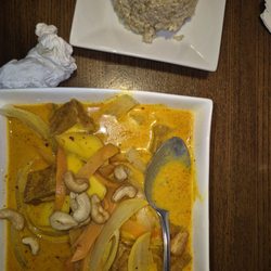 Andaman Thai Cuisine - Mango curry with veggies and tofu. Brown rice