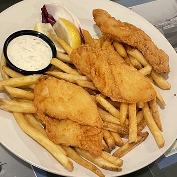 Tognazzini's Dockside - Seafood Near Me - Morro Bay, California