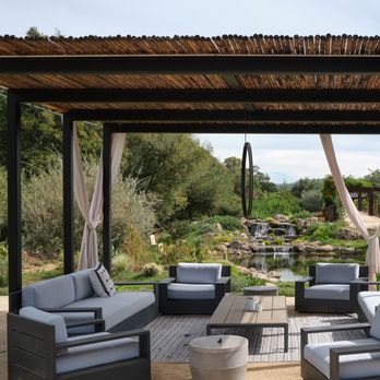 Lavish - Luxury outdoor living space with smart lighting and audio integration, installed by Lavish in Healdsburg, CA. - Home Theatre Installation Near Me - Healdsburg, California Lavish - Luxury outdoor living space with smart lighting and audio integration, installed by Lavish in Healdsburg, CA. - Home Theatre Installation Near Me - Healdsburg, California