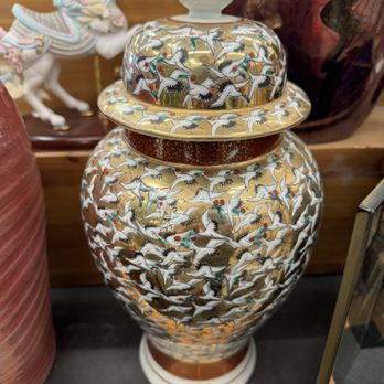 Last Chance Mercantile - Same vase looks incredible but it has cracks - Thrift Stores Near Me - Salinas, California