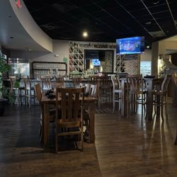Napoli's Italian Restaurant - Bar