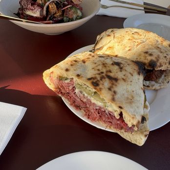 Yerord Mas Bakery and Deli - Armenian Near Me - Glendale, California