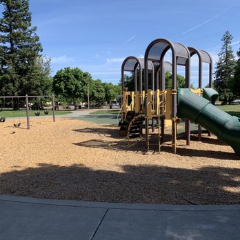 Lone Hill Park - The little kid part of the playground - Parks Near Me - San Jose, California Lone Hill Park - The little kid part of the playground - Parks Near Me - San Jose, California
