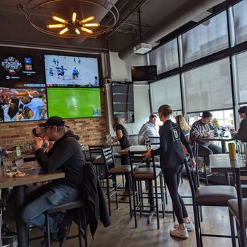 Uccello's - Downtown - Bar area - Sports Bars Near Me - Grand Rapids, Michigan