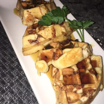 Bistro781 - Chicken Waffles with Jalapeño Maple Syrup - Breakfast & Brunch Near Me - Waltham, Massachusetts
