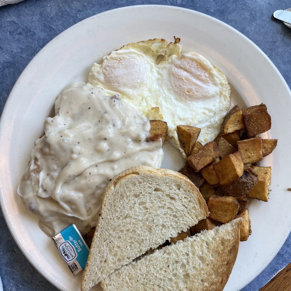 Lucky Buck Cafe - Chicken fried steak, eggs, toast, potatoes - Cafes Near Me - Groveland, California
