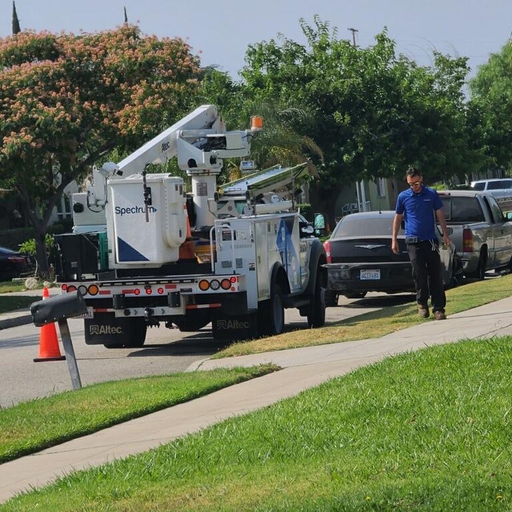 Spectrum - Spectrum Techs will enter your property without permission. - Television Service Providers Near Me - San Bernardino, California
