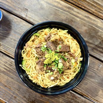 Ten Seconds Waikiki Express - Braised Beef Brisket and Tendons Mixed Noodles - Chinese Near Me - Honolulu, Hawaii Ten Seconds Waikiki Express - Braised Beef Brisket and Tendons Mixed Noodles - Chinese Near Me - Honolulu, Hawaii