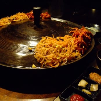 Honey Pig - grilling the bean sprouts and kimchi - Korean Near Me - Duluth, Georgia
