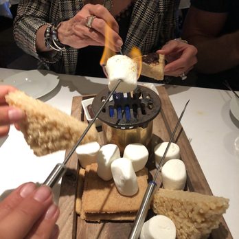 Market - Fackin s'mores - American Near Me - St Helena, California