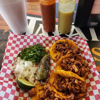 Los Tapatios Taco Shop - Mini tacos and a Jamaica 18 bucks so not worth it - Tacos Near Me - Universal City, Texas