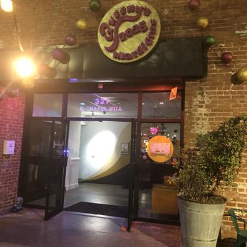 Queeny's - Burgers Near Me - Durham, North Carolina