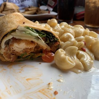 Brown Dog Eatery - New American Near Me - Carrollton, Georgia