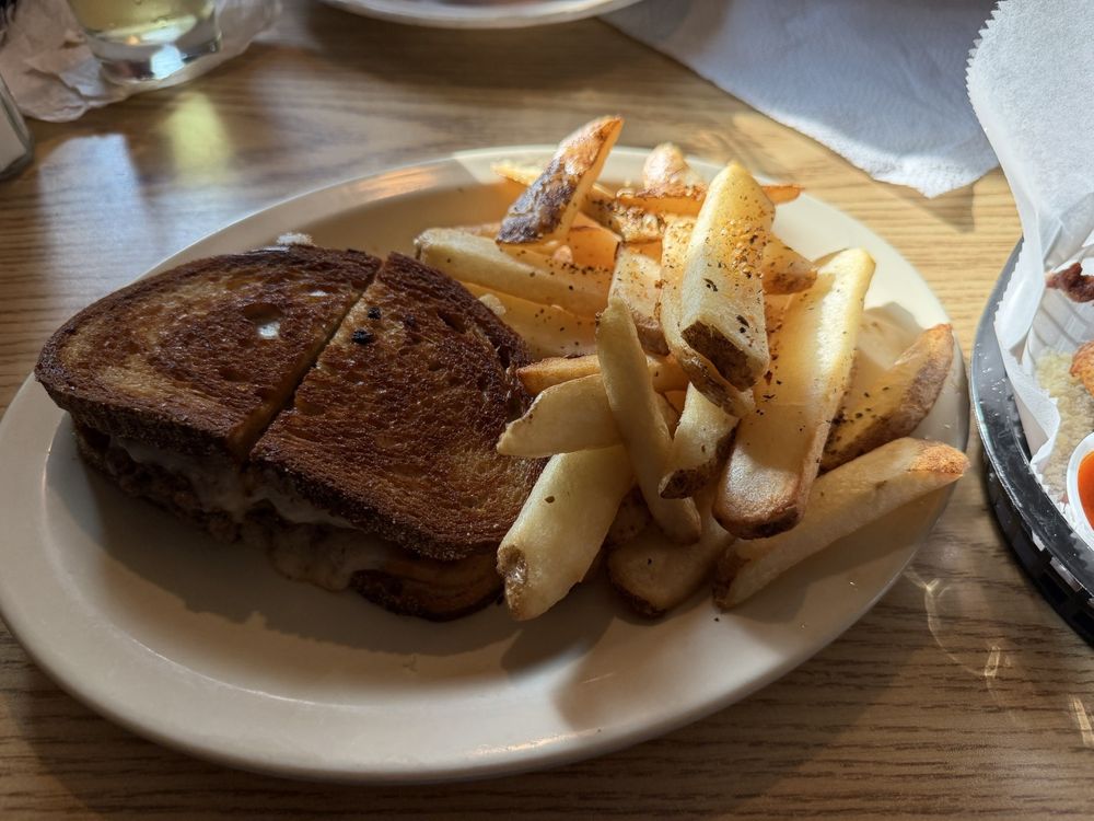 Social spots from Moe's Bar & Grill