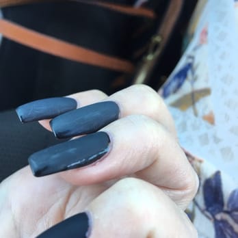 Paulenes Nails - Dented acrylic, uneven matte polish and NOT coffin shaped. This pic was taken 2 hrs after my appointment!!!!! - Nail Salons Near Me - Scottsdale, Arizona