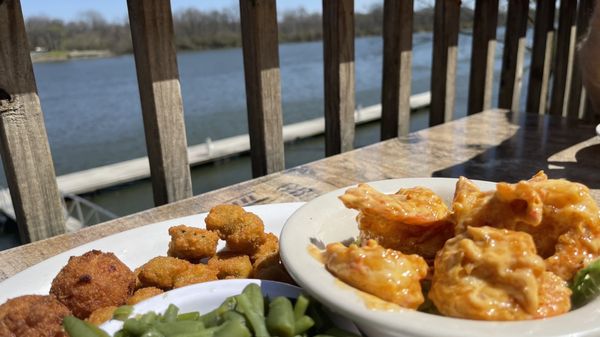 Riverview Restaurant & Marina by null